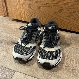 Brooks Revel Running Tennis Shoe